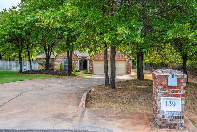 139 Tulip Trail, Edmond, OK 73025