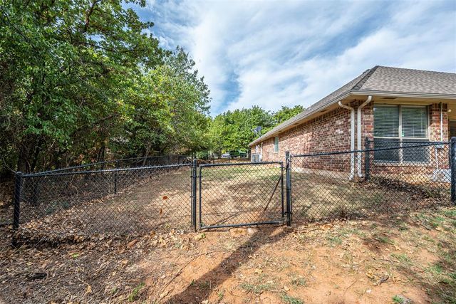 139 Tulip Trail, Edmond, OK 73025