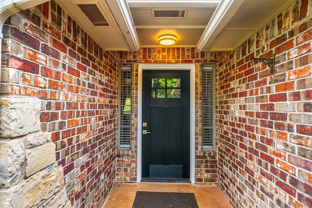 139 Tulip Trail, Edmond, OK 73025