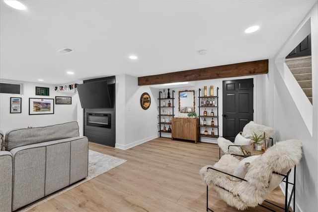 6204 W 61st Terrace, Mission, KS 66202