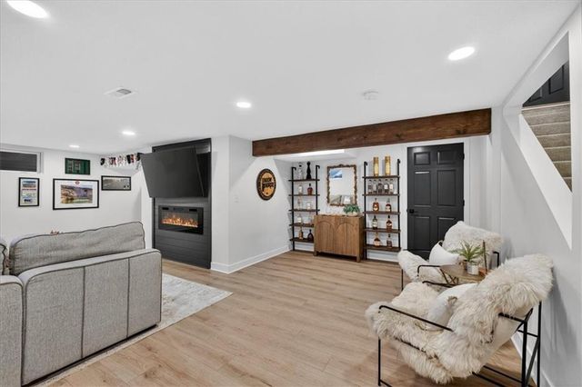 6204 W 61st Terrace, Mission, KS 66202