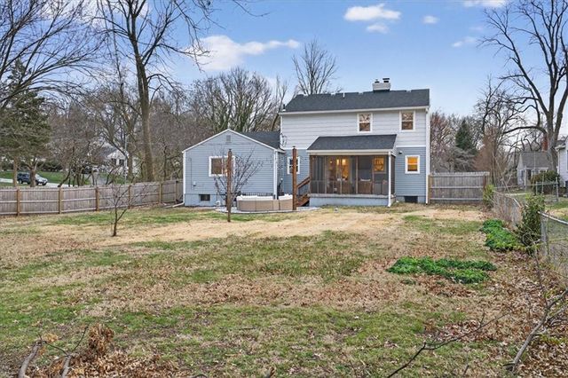 6204 W 61st Terrace, Mission, KS 66202