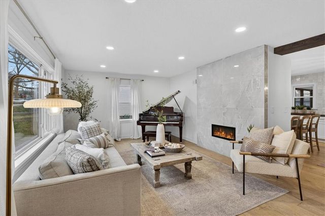 6204 W 61st Terrace, Mission, KS 66202