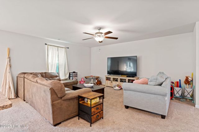 1306 Patti Lane SE, Bolivia, NC 28422