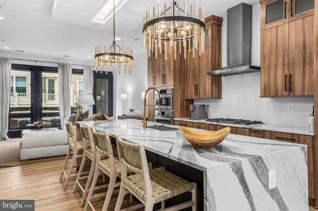 14936 DISPATCH ST, Rockville, MD 20850