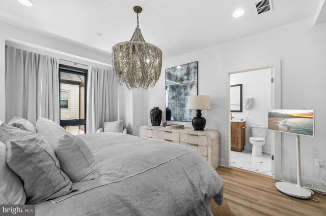 14936 DISPATCH ST, Rockville, MD 20850