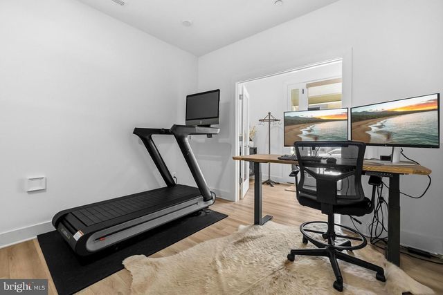 14936 DISPATCH ST, Rockville, MD 20850