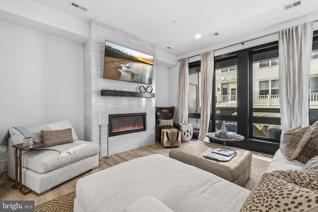 14936 DISPATCH ST, Rockville, MD 20850