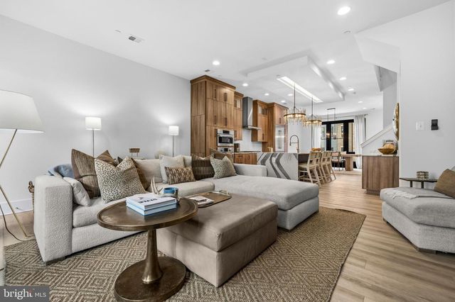 14936 DISPATCH ST, Rockville, MD 20850