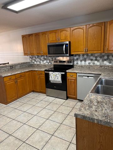 1444A Bessant Ave. A, Little River, SC 29566