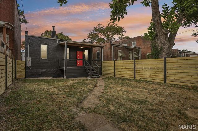 3830 Ohio Avenue, St Louis, MO 63118