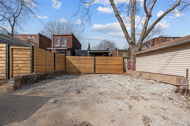 3830 Ohio Avenue, St Louis, MO 63118