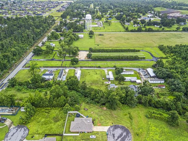 1480 Joe Miller Road, Lake Charles, LA 70611