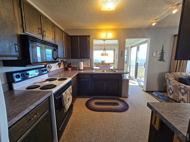 660 Jicarilla Trl, Red Feather Lakes, CO 80545