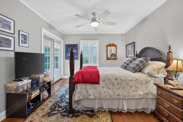 1566 Tates Creek Road, Lexington, KY 40502
