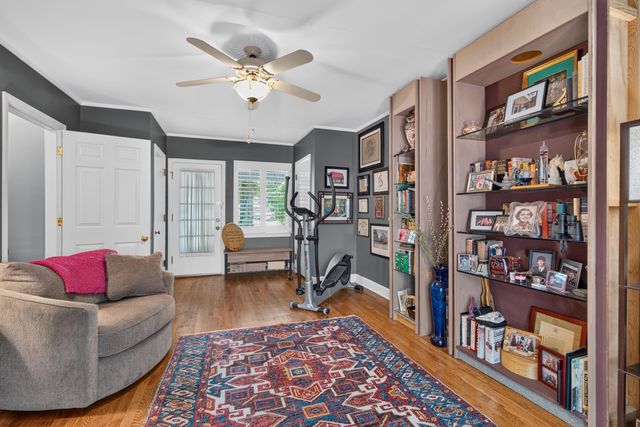 1566 Tates Creek Road, Lexington, KY 40502