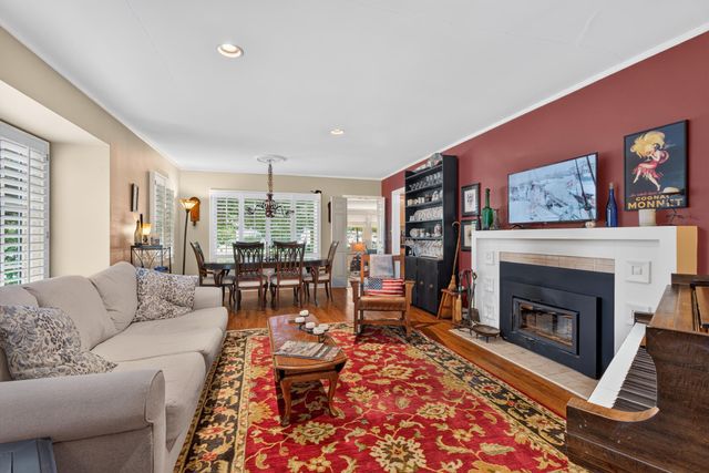 1566 Tates Creek Road, Lexington, KY 40502