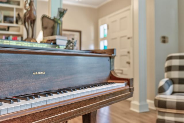 1566 Tates Creek Road, Lexington, KY 40502