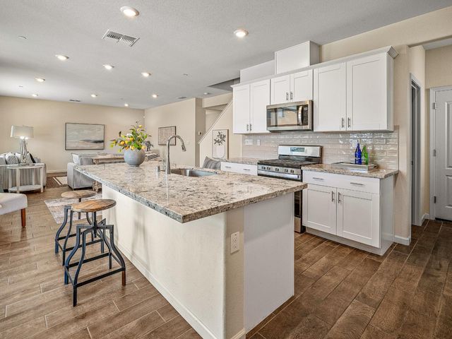 3048 Lemonade Lane, Roseville, CA 95747