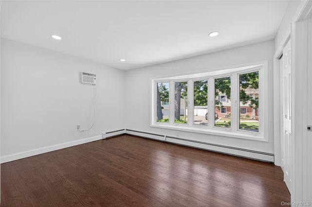 370 Chelsea Avenue, West Babylon, NY 11704