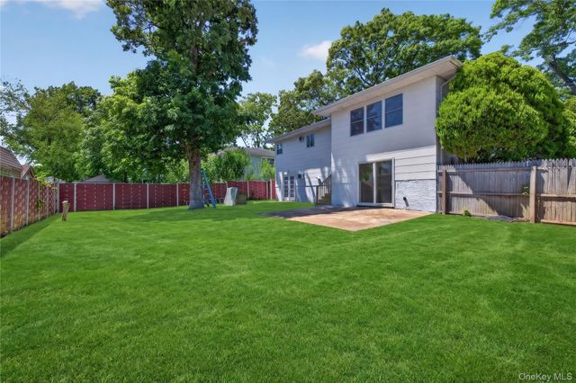 370 Chelsea Avenue, West Babylon, NY 11704