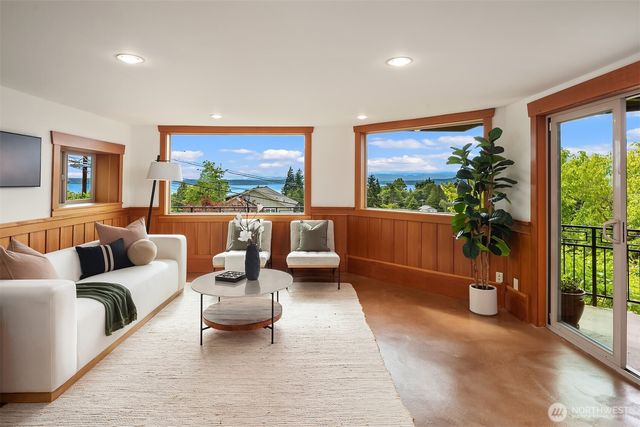5322 47th Avenue SW, Seattle, WA 98136