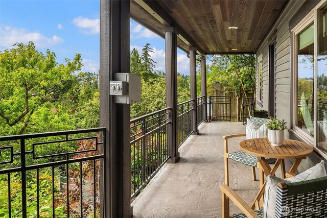 5322 47th Avenue SW, Seattle, WA 98136