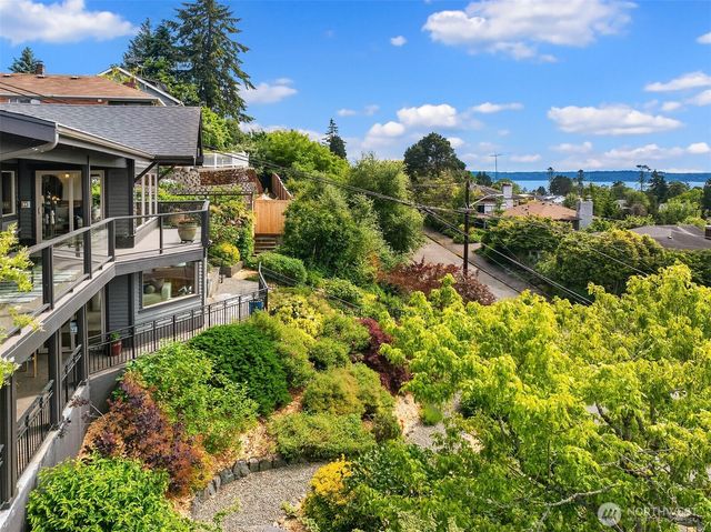 5322 47th Avenue SW, Seattle, WA 98136