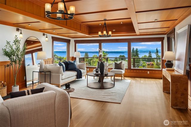5322 47th Avenue SW, Seattle, WA 98136