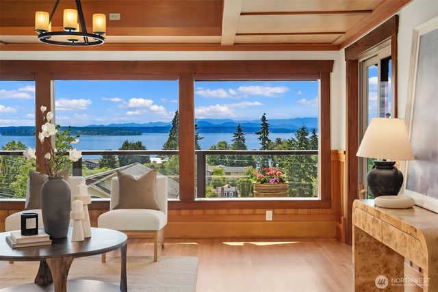 5322 47th Avenue SW, Seattle, WA 98136