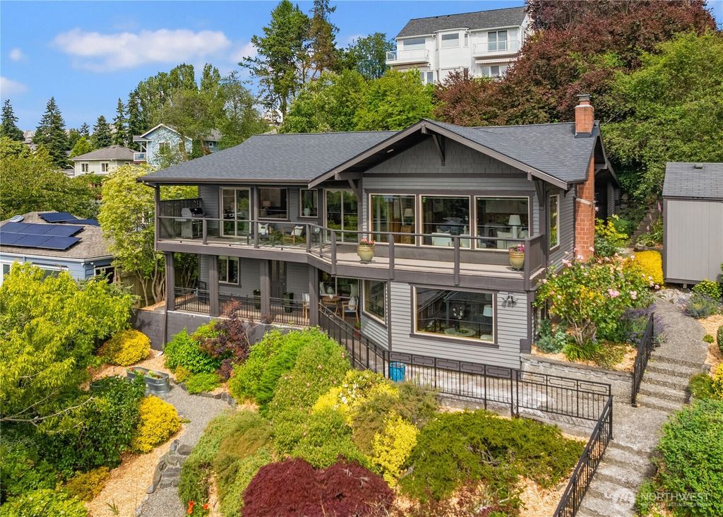 5322 47th Avenue SW, Seattle, WA 98136