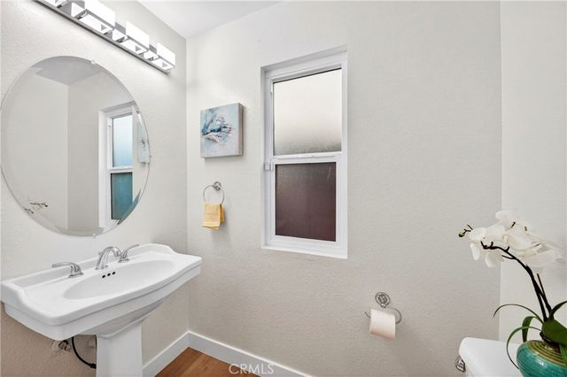 7552 Thousand Oaks, Tujunga, CA 91042