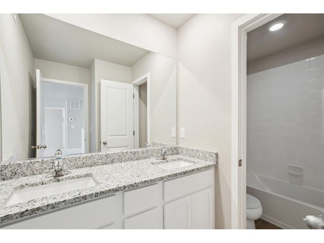 850 Emerald Lakes St, Severance, CO 80550