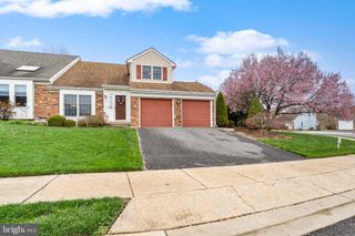 2 GREEN MEADOW CT, Newark, DE 19711
