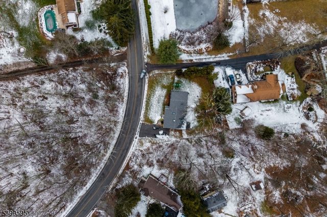 66 Silver Grove Rd, Hardyston Twp., NJ 07460