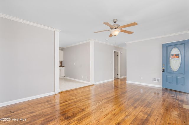 116 Long Acres Drive, Jacksonville, NC 28546