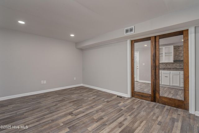 116 Long Acres Drive, Jacksonville, NC 28546