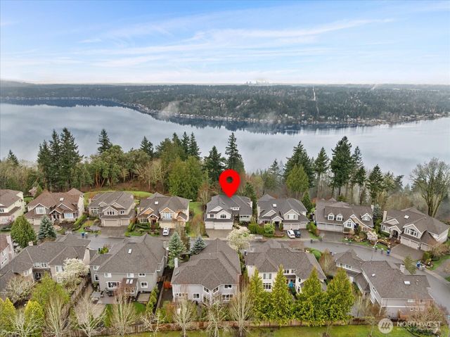 2211 204th Place NE, Sammamish, WA 98074