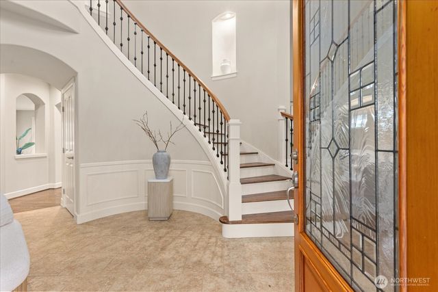 2211 204th Place NE, Sammamish, WA 98074