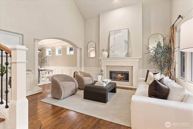 2211 204th Place NE, Sammamish, WA 98074