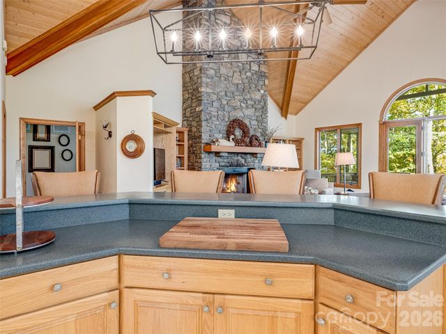 3500 Eagles Nest Road, Waynesville, NC 28786