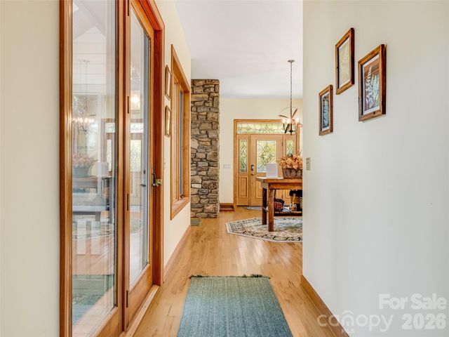 3500 Eagles Nest Road, Waynesville, NC 28786