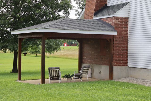 14795 S 1825 Road, Stockton, MO 65785