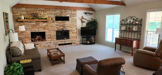 14795 S 1825 Road, Stockton, MO 65785