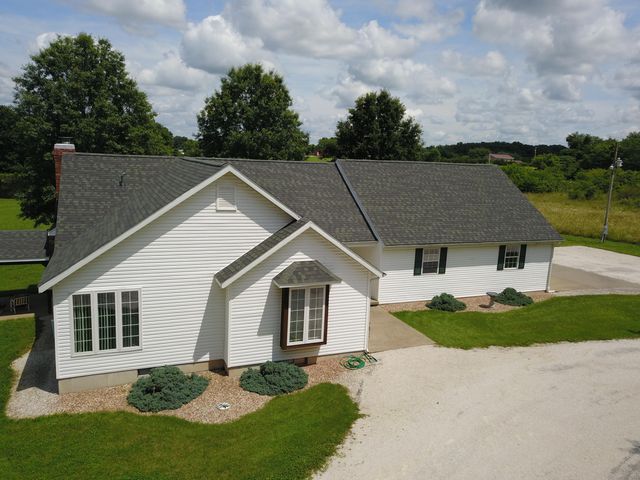 14795 S 1825 Road, Stockton, MO 65785