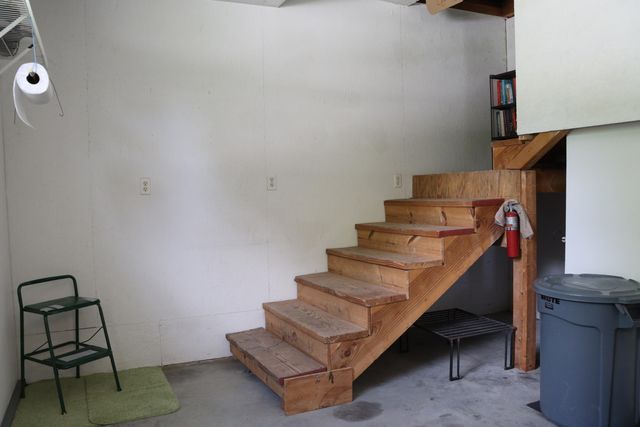 14795 S 1825 Road, Stockton, MO 65785