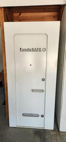 14795 S 1825 Road, Stockton, MO 65785