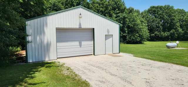 14795 S 1825 Road, Stockton, MO 65785