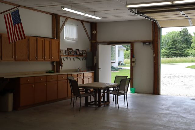 14795 S 1825 Road, Stockton, MO 65785