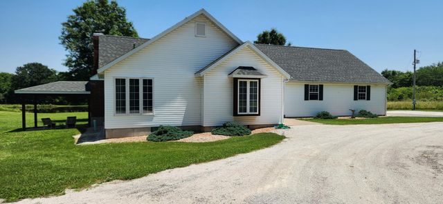 14795 S 1825 Road, Stockton, MO 65785